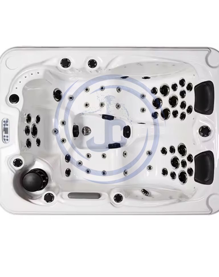 Allure Luxury Jacuzzi in Frp