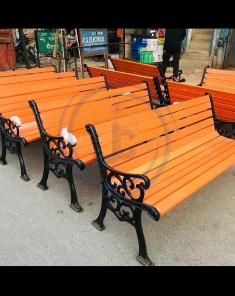 CAST IRON MODERN LEGS WITH FRP STRIPS (PATTI)