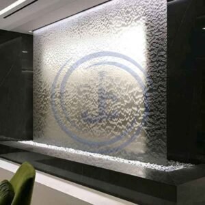 glass water screen fountain